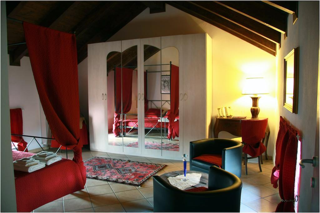 Villa Sassi Ac Αλεξάνδρεια Δωμάτιο φωτογραφία